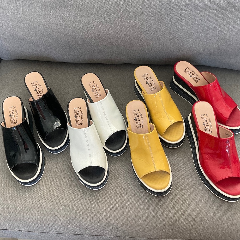 L’Artiste Spring Step Sandals 4 pair